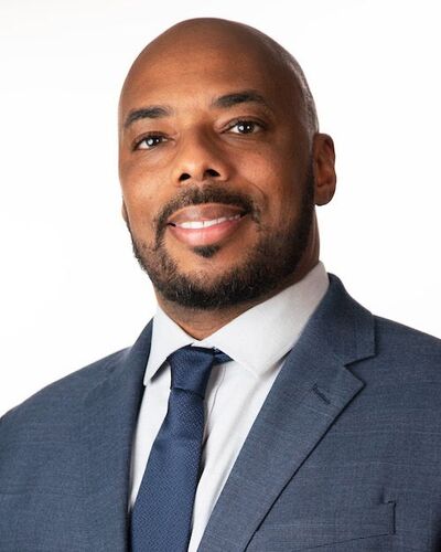 headshot of Alonzo Flowers